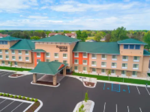Fairfield Inn & Suites Gaylord Hotels in Otsego County