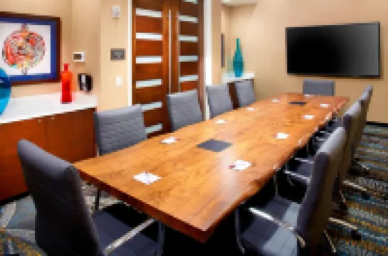 เรสซิเดนซ์อินน์ เซคอคัส มีโดว์แลนด์ส โรงแรมในเซคอคัส