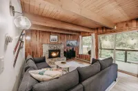 Glacier Springs Cabin #27 - A Private 2-Story Pet-Friendly Cabin!