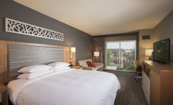 The Broadway Columbia - a DoubleTree by Hilton