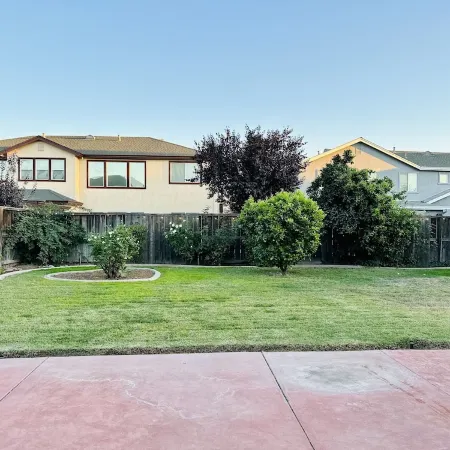Discover Turlock charm near California State University
