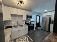 Ultra-cute, newly renovated modern 2/1 home