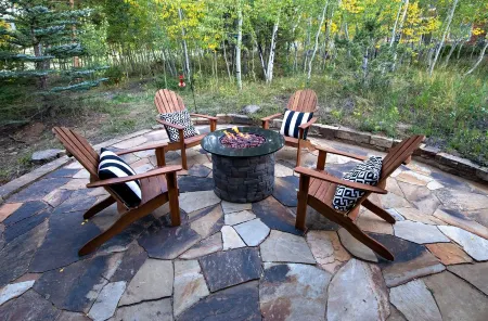 Ski in/ski out Granby Ranch Home- Ski, Golf, Fish, Bike, Hike, Relax- sleeps 8