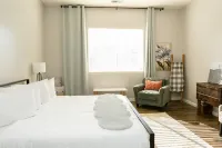 NW Farmhouse - The Perfect Place To Stay!