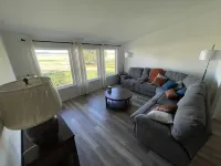 4 bedroom home with Mt Hood and Adam Views