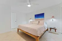 Wellness Beach House Sea Lofter 1 Bed / 1 Bath Courtyard Villa Downtown Abacoa附近的飯店