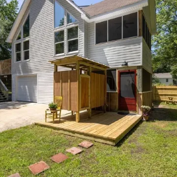 "Calm it Down" Bikes, Beach, and 5 star reviews!