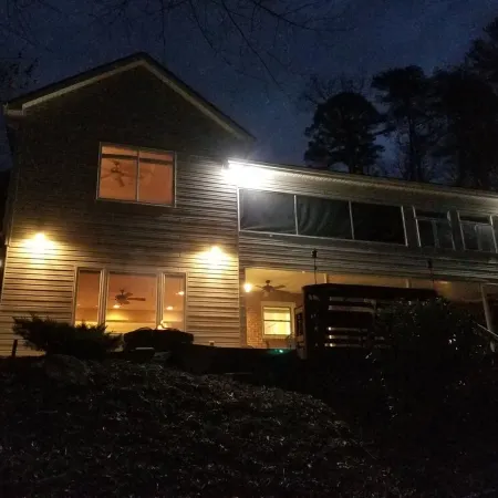 We Invite You & Your Family to Spend Your Vacation at Our 5 Bdrm Lakefront Home.