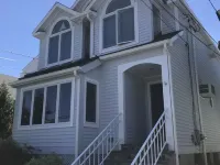 Stunning direct waterfront beach house! Hotels in Fairfield