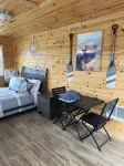 Cozy Lake Side Cabin
