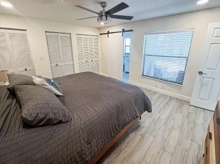 NSB- Crawford Crash Pad - 3 BR 2BA walk to Flagler and Beach Отели рядом с достопримечательностью «Парк Смирна Дюнс»