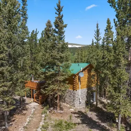 Enjoy the Now in an Alpine Oasis