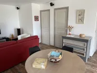 Charming cottage 500m from the beach