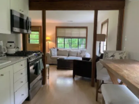 Hunt Country cottage in Upperville! Hotels in Fauquier County