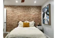 Near JHU & Downtown - Luxury Modern 4bd/3.5bath Rowhome w/ Outdoor Lounge Hotels near Belvedere Square