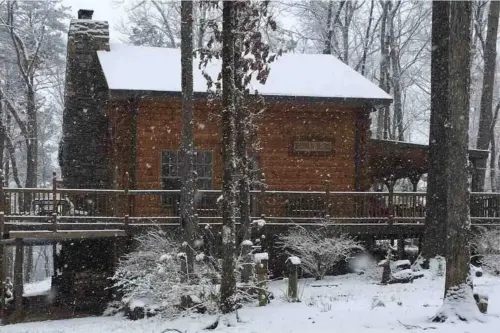 Napaw Mountain Log Cabin ~ A Magical MountainTop Experience