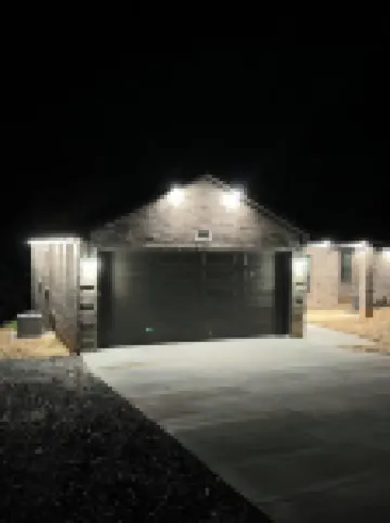 High N Heber /Brand new 4 bedroom 2.5 bath 2 car garage/washer & dryer available Hotels in Heber Township