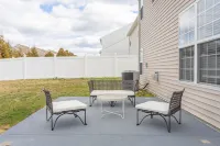 Modern, Relaxing, Peaceful home near Furniture Market and High Point University