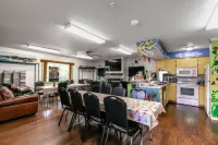 "Fox Trail" Luxury cabin at Branson Woods Resort