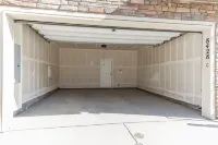 Luxury Brand New Townhouse, family and pet friendly 하이랜드랜치 호텔