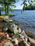 Cozy Cottage on Togus Pond