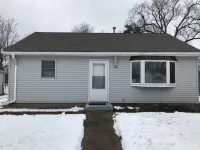 Close to Peoria downtown area, civic center, OSF Hospital, shopping area Hotels in Peoria Heights