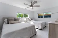 !! Modern & Stylish Fort Lauderdale Getaway !!