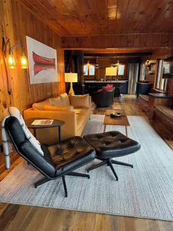 Charming 3-bedroom Cabin on Lake O'Brien with Pontoon Boat