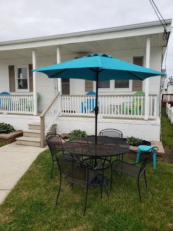 Adorable Ocean side cottage