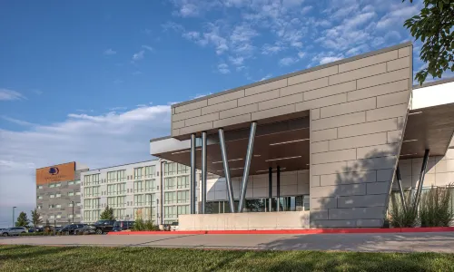 DoubleTree by Hilton Omaha Southwest