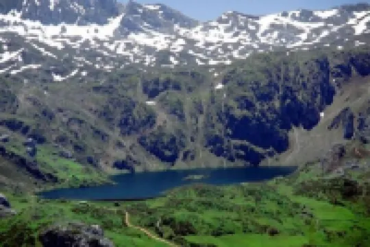 Lorences Rural Apartments with mountain views for 5 people