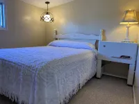 Quiet apartment at the mouth of meadow mountains.  Located right off of i15.