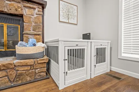 ★Come. Sit. Stay. Play.★ ☼SUNROOM☼ ♥MTB GOLF LAKE♥