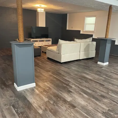 Lake House Artistic Spa-Like Retreat - Quiet Peaceful cul-de-sac - Pet-Friendly! Отели в г. Ховард Тауншип