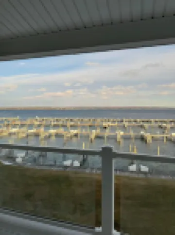 Lake Charlevoix Lakeview Escape