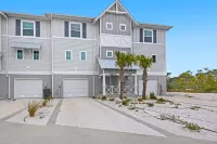 New Townhome with Private Beach Club - con encanto
