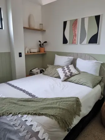 May Layne @ WayWood - Modern open plan living studio amongst the vines