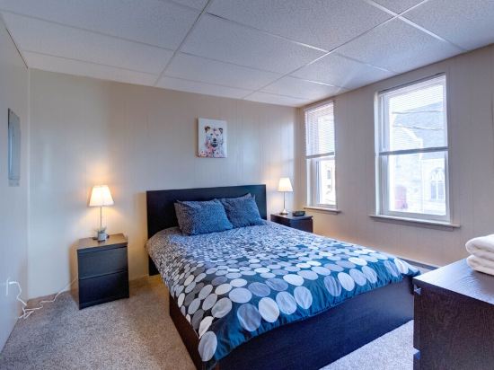 Hershey Smores, Apt #2Renovated 1 Bedroom Apt, Full Kitchen and Pull Out Sofa