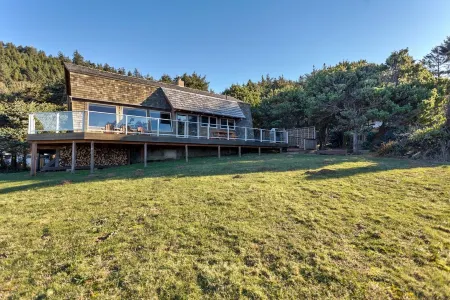 Panoramic Ocean Views & Hot Tub on Secluded Oregon Coast  Oswald West State Park