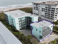 Impressive Oceanfront Townhouse Complex in Cocoa Beach - 4성급