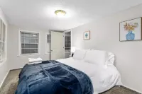 Cozy and Spacious 4BR • Close to KU|Westport|Plaza Hotels near Fine Stitch LLC