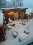 Mountain Liv’n Modern 100% Off-grid Home with Amazing Views Hotels near Chicago Creek Waterfall
