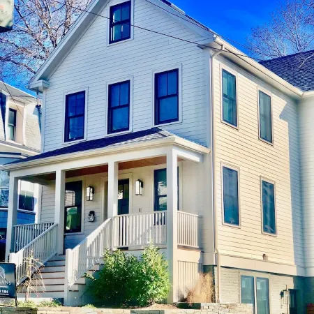 Union Square Beauty 2 bed/2 bath w/ Private Patio