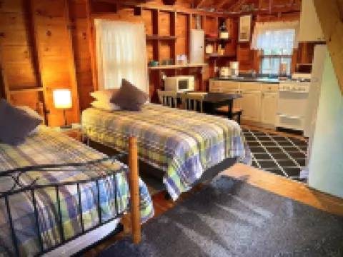 Studio Cottage Getaway Blossoms Cottage #5 Hotels in Bristol