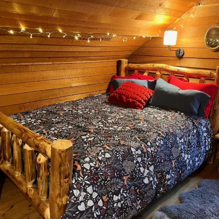 Mountain View Cabin - Best Night's Sleep at Greek Peak!