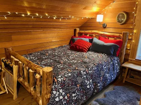 Mountain View Cabin - Best Night's Sleep at Greek Peak!