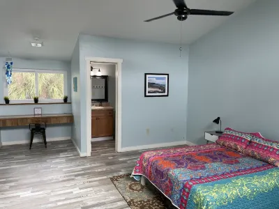 Sun, Space, Sea! Super Clean 2 BR/2BA Town Home in Cape Canaveral. Monthly Only. Hotel in zona Ocean Club at Port canaveral