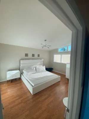 Tarpon Bend ocean view with boat lifts