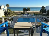 SEASHELL ESCAPE - Pool & Beach Front 2 Bedroom sleeps 6 - Enjoy!!! - Beach