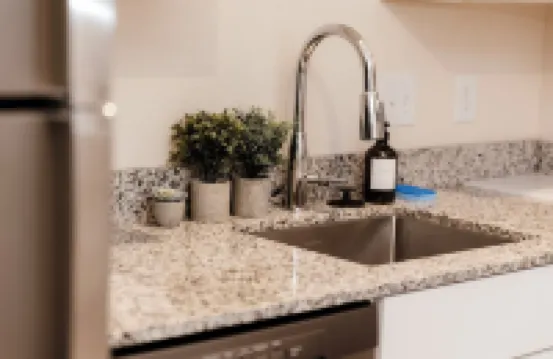 Cozy 1-bedroom Modern Apartment: Central to Raleigh, Durham, Chapel Hill